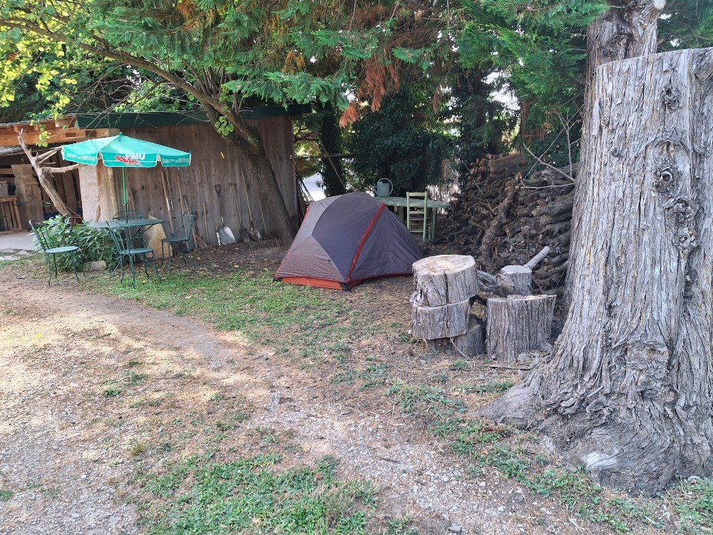 Aire camping-car  Vallabrgues (30300) - Photo 4